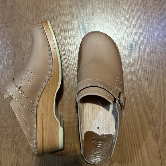 Troentorp clogs. Adjustable instep. - Picture 2 of 2